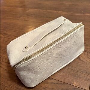 White Checkered Travel Cosmetic Pouch with Gold Zipper